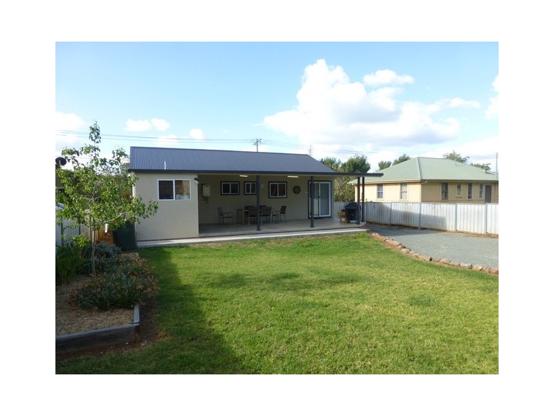 63 Woodward Street, Parkes NSW 2870