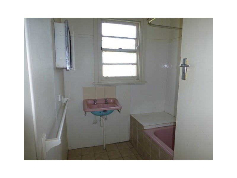 48 Close Street, Parkes NSW 2870