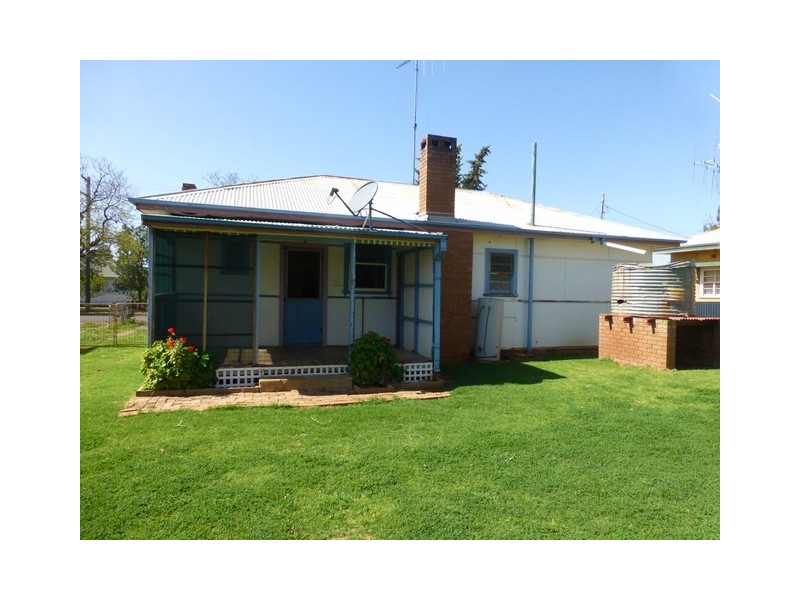 48 Close Street, Parkes NSW 2870