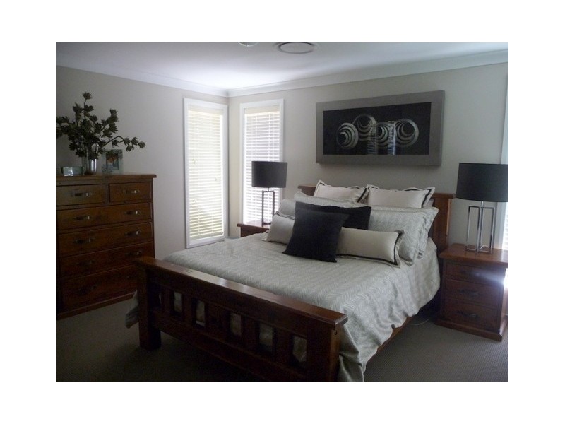 8 Vaucluse Place, Parkes NSW 2870