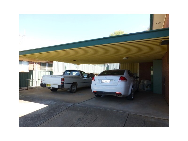 24 Wentworth Street, Parkes NSW 2870