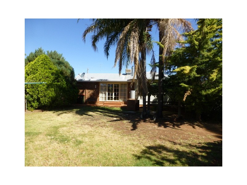 6 Dugga Street, Peak Hill NSW 2869
