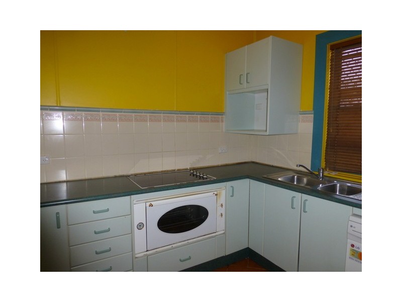 5 East Street, Parkes NSW 2870