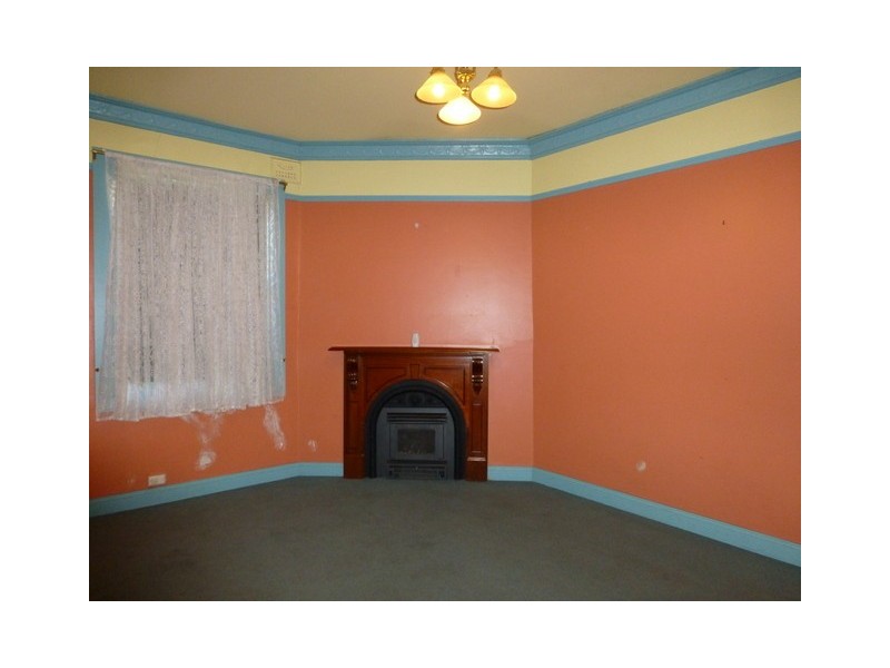 5 East Street, Parkes NSW 2870