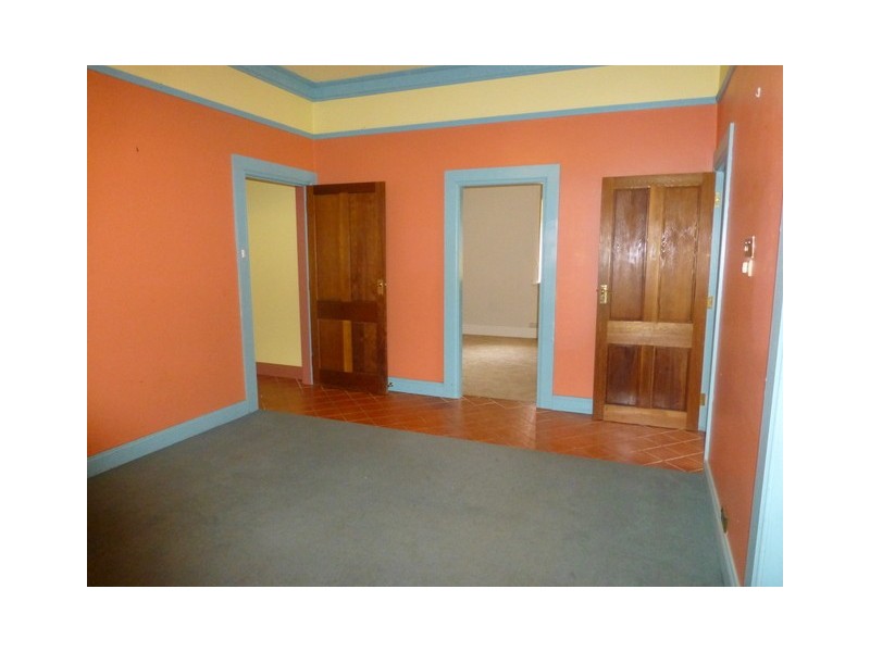 5 East Street, Parkes NSW 2870