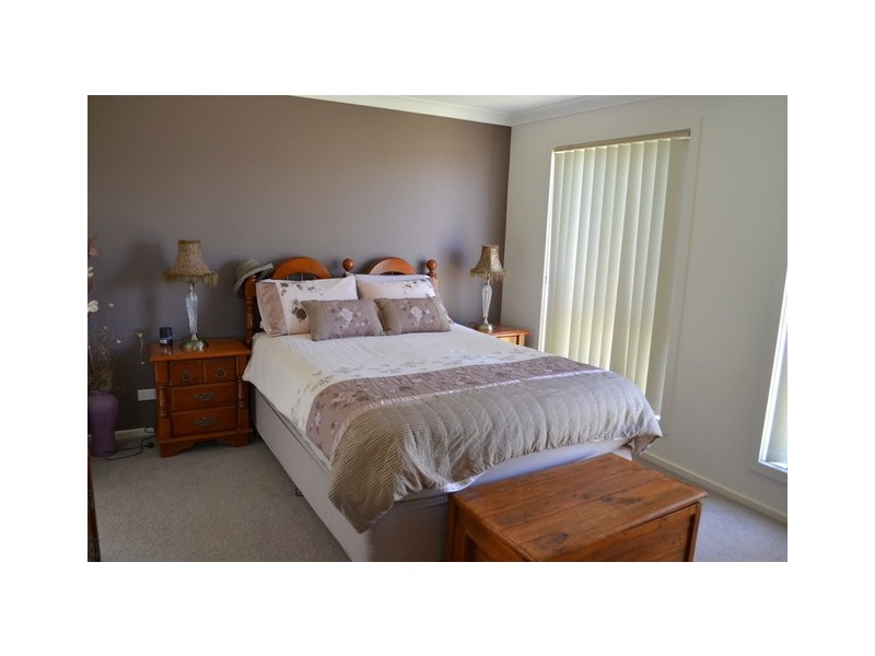 12 Noonan Street, Parkes NSW 2870