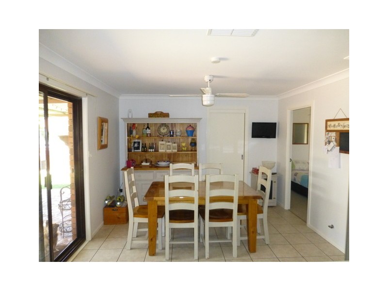 15 Thomas Tom Cres, Parkes NSW 2870