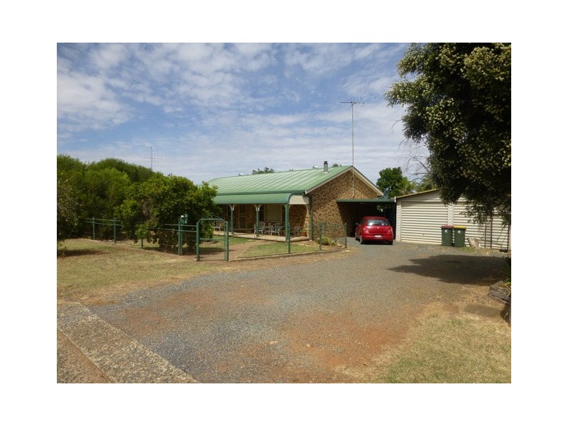 14 Paterson Street, Parkes NSW 2870