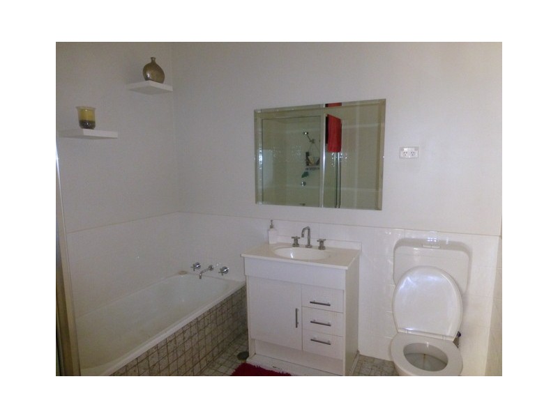 49 Rose Street, Parkes NSW 2870