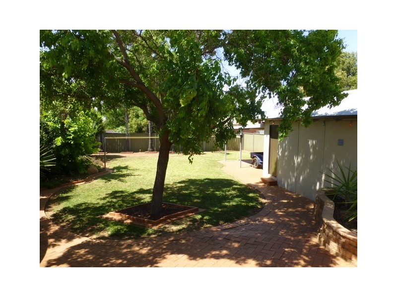 27 Mitchell Street, Parkes NSW 2870