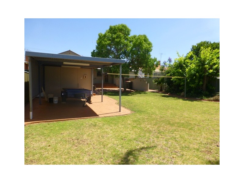 27 Mitchell Street, Parkes NSW 2870