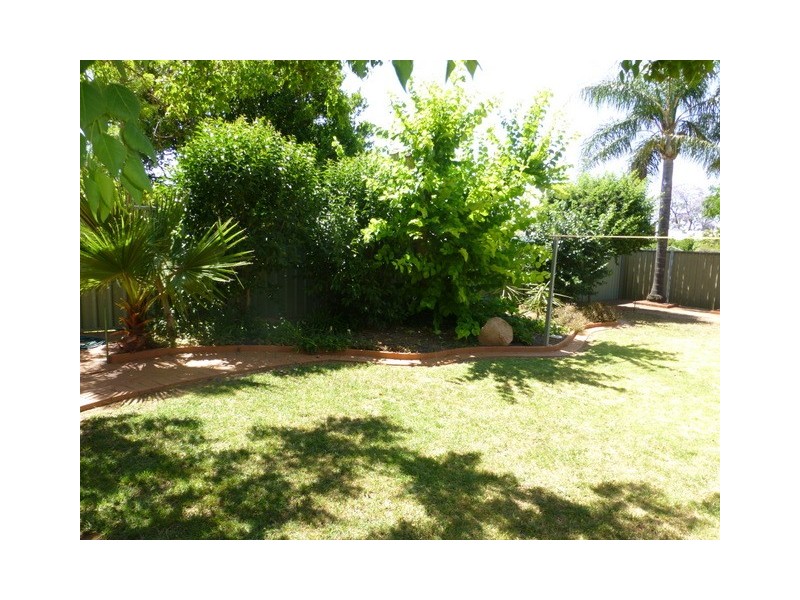 27 Mitchell Street, Parkes NSW 2870