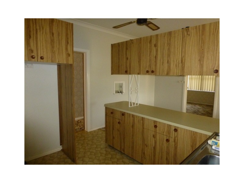 37 Mitchell Street, Parkes NSW 2870