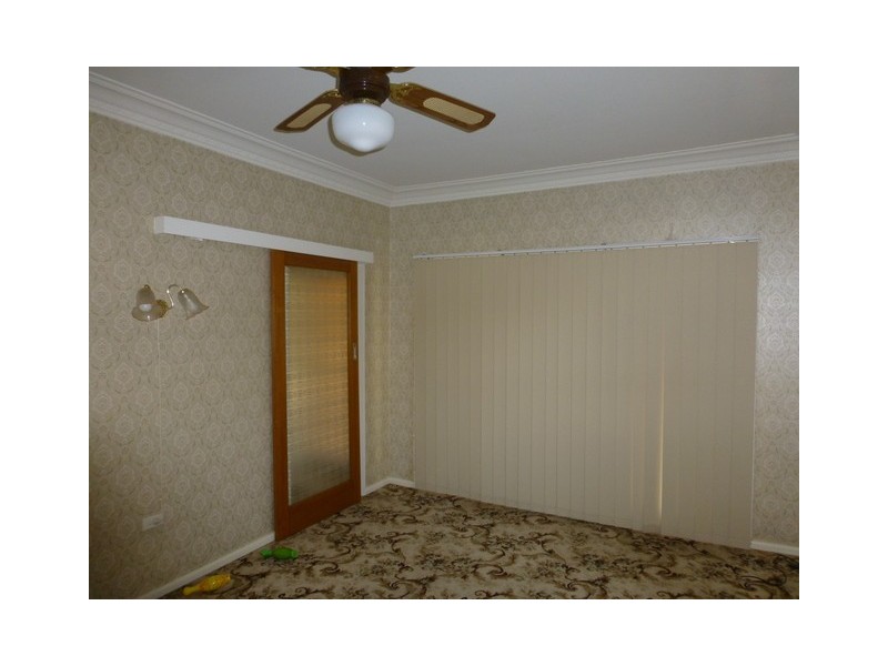 37 Mitchell Street, Parkes NSW 2870