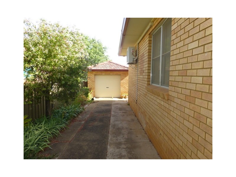 37 Mitchell Street, Parkes NSW 2870