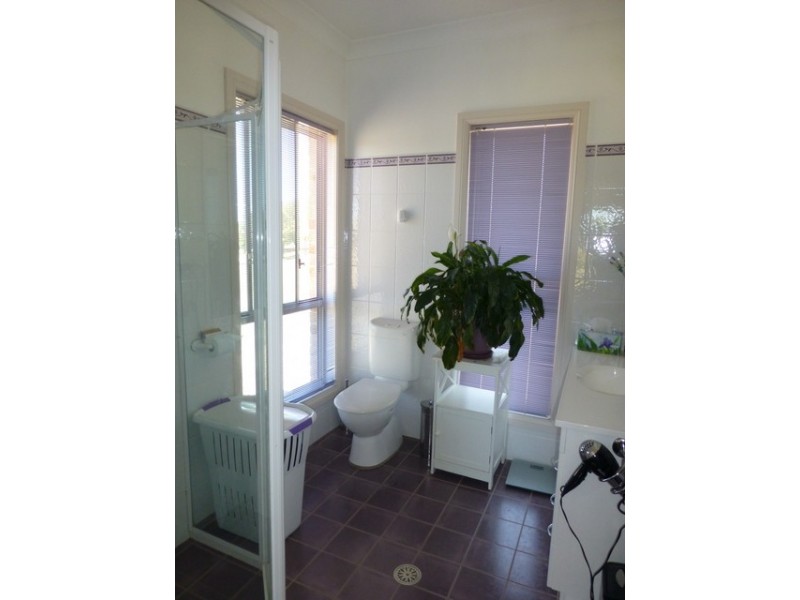 38 Birch Road, Parkes NSW 2870