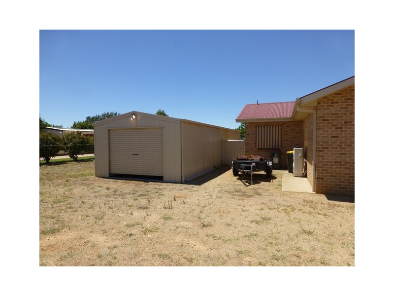 38 Birch Road, Parkes NSW 2870