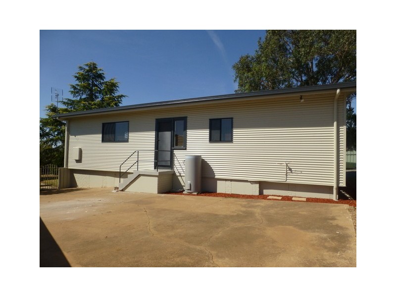 14 Miller Street, Parkes NSW 2870