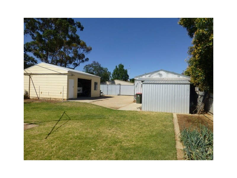 101 Warrah St, Peak Hill NSW 2869
