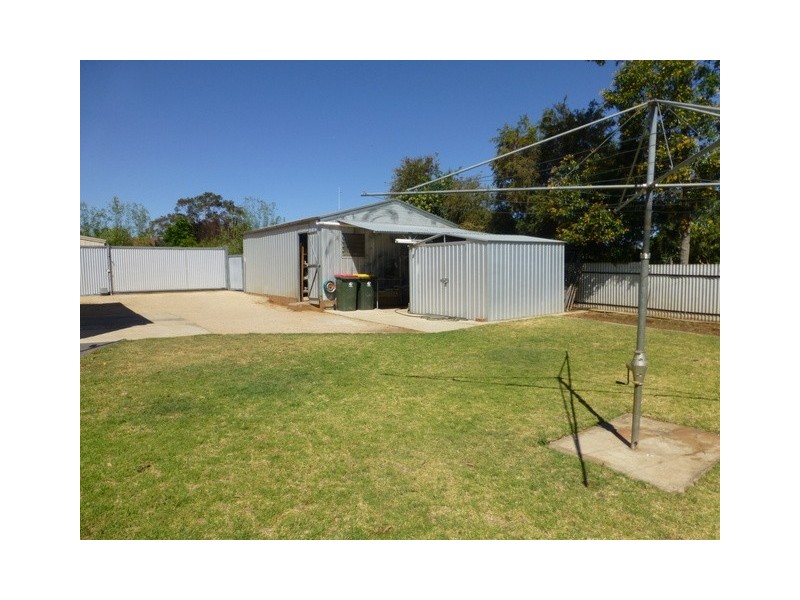 101 Warrah St, Peak Hill NSW 2869