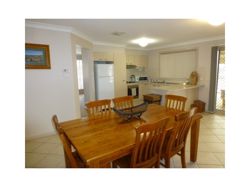 5 Vaucluse Place, Parkes NSW 2870