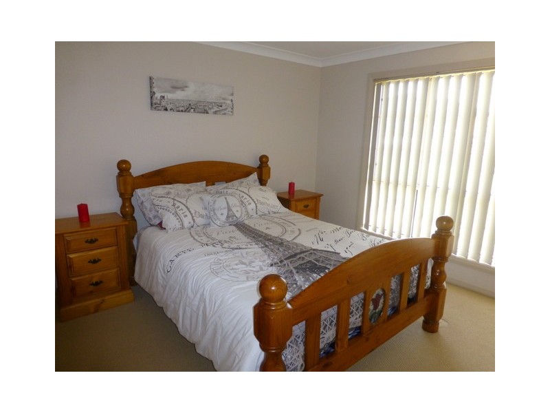 5 Vaucluse Place, Parkes NSW 2870