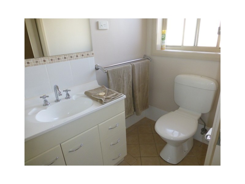 5 Vaucluse Place, Parkes NSW 2870