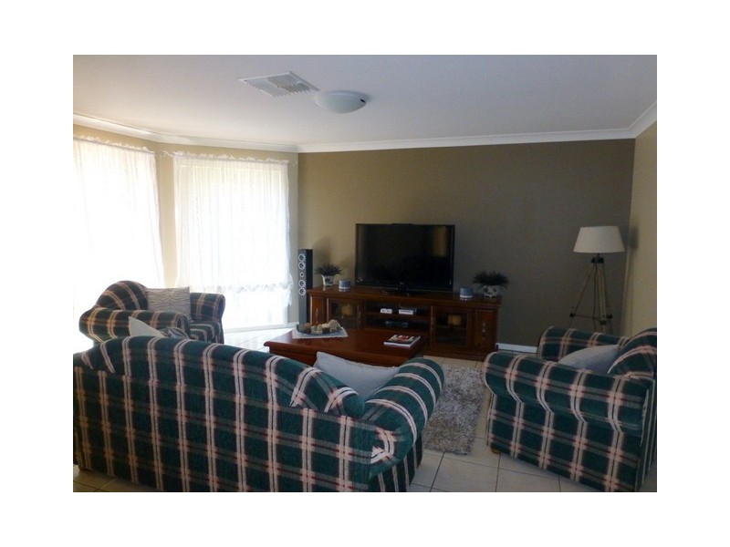 13 Webb Street, Parkes NSW 2870