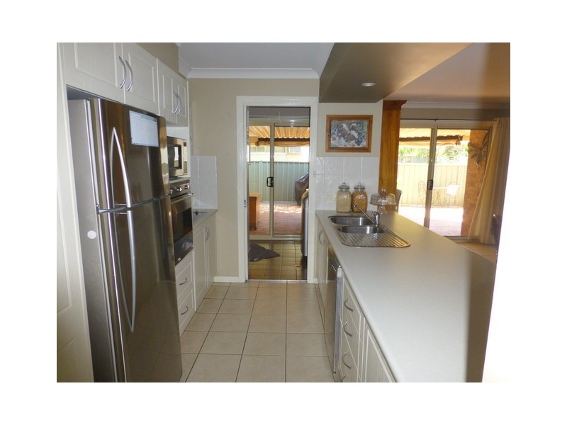 13 Webb Street, Parkes NSW 2870