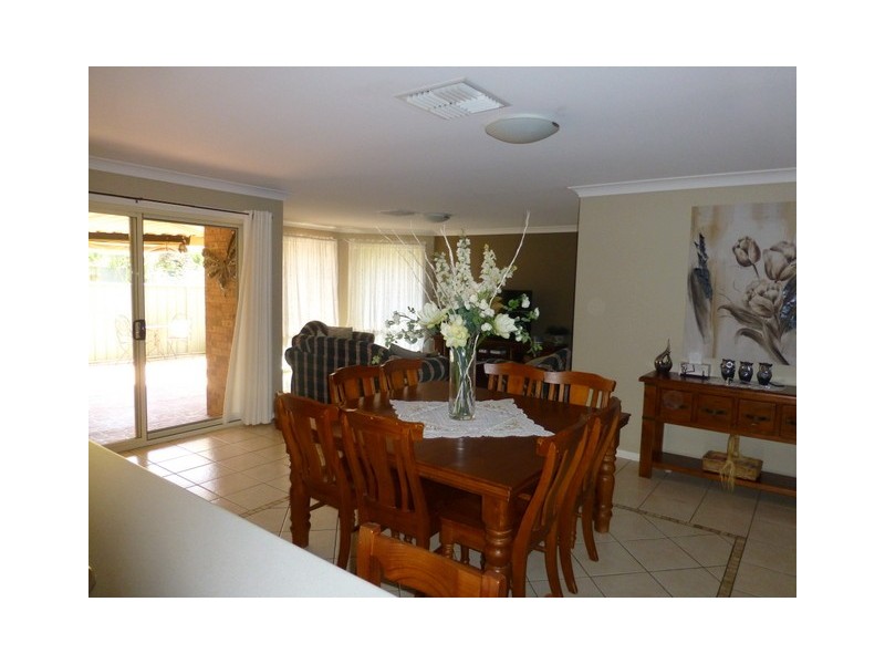 13 Webb Street, Parkes NSW 2870