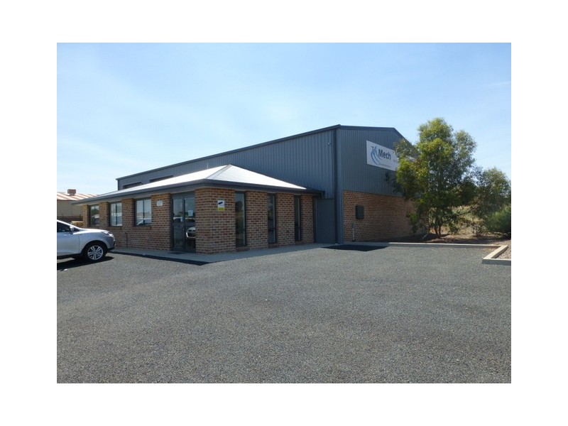 34 Boyd Circuit, Parkes NSW 2870