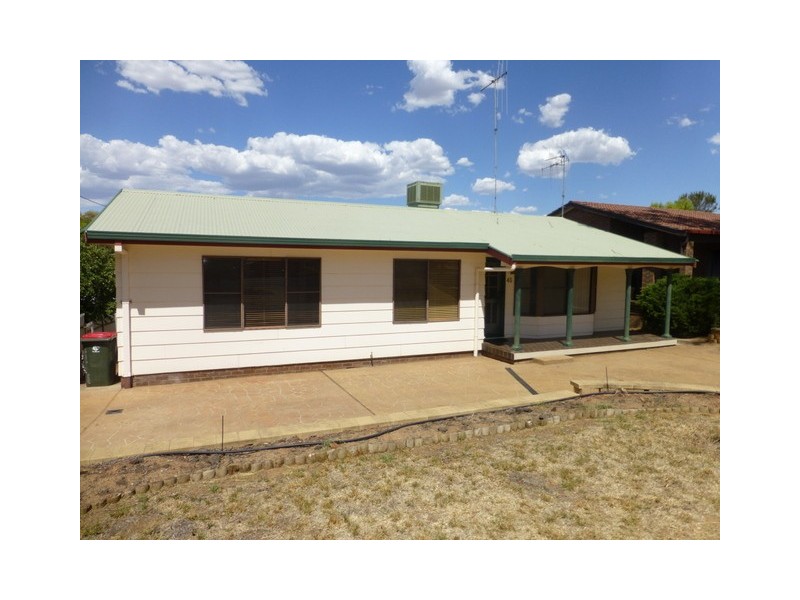 45 Lorking Street, Parkes NSW 2870