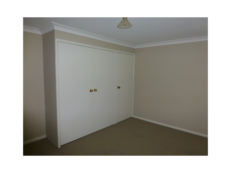 17 East Street, Parkes NSW 2870