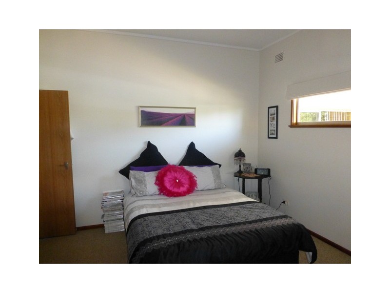 16 Captain Wilson Ave, Parkes NSW 2870