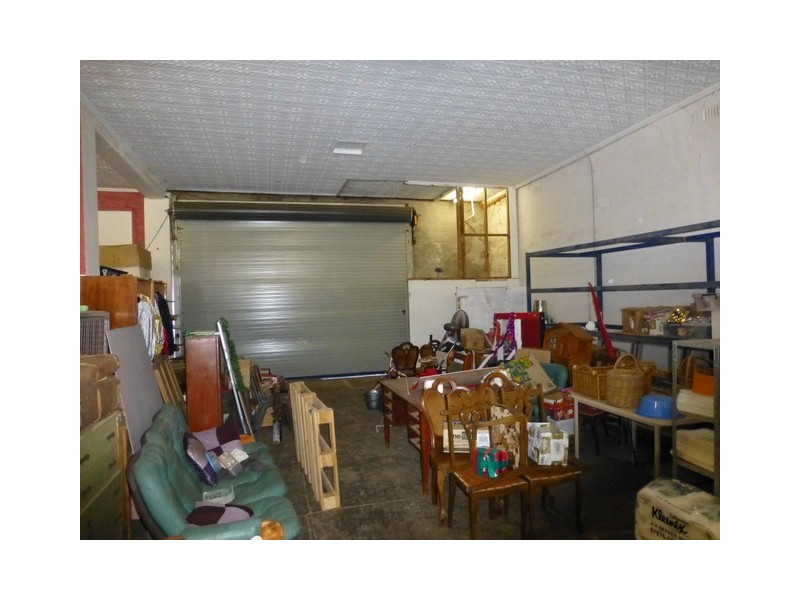 96 Caswell Street, Peak Hill NSW 2869