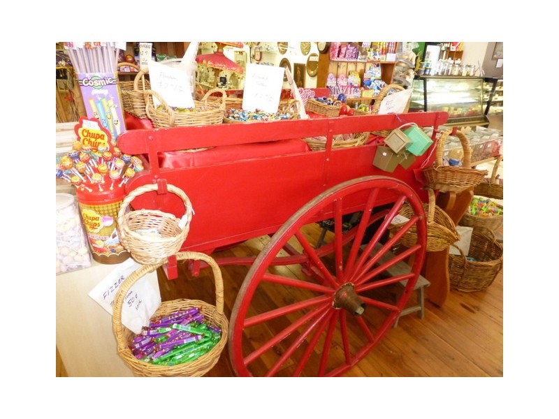 96 Caswell Street, Peak Hill NSW 2869