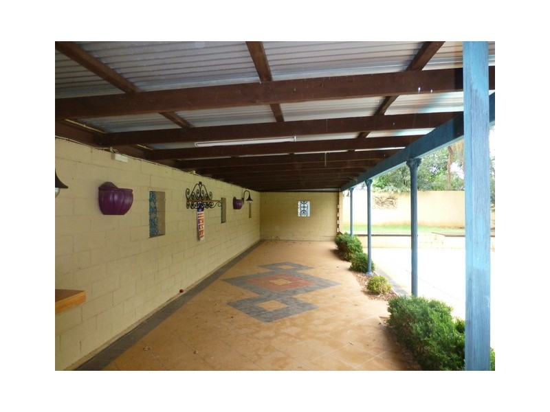 64 Close Street, Parkes NSW 2870