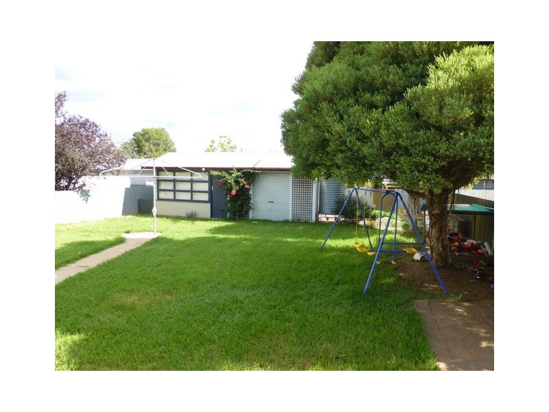 93 Dalton Street, Parkes NSW 2870