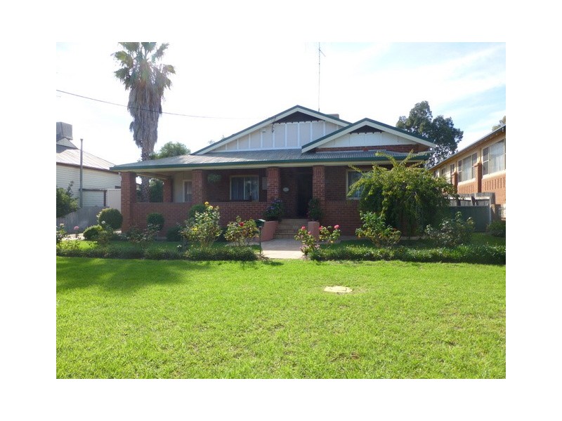 65 Hill Street, Parkes NSW 2870