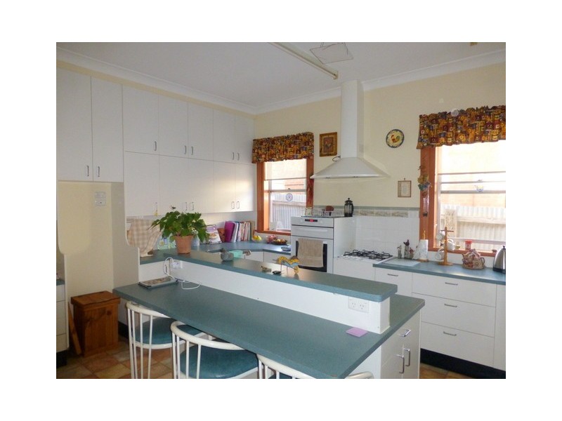 65 Hill Street, Parkes NSW 2870