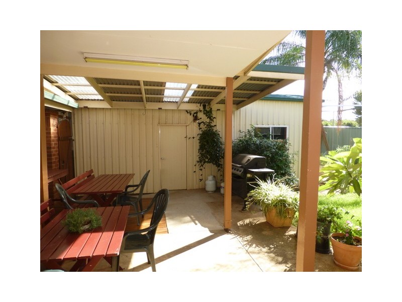 65 Hill Street, Parkes NSW 2870