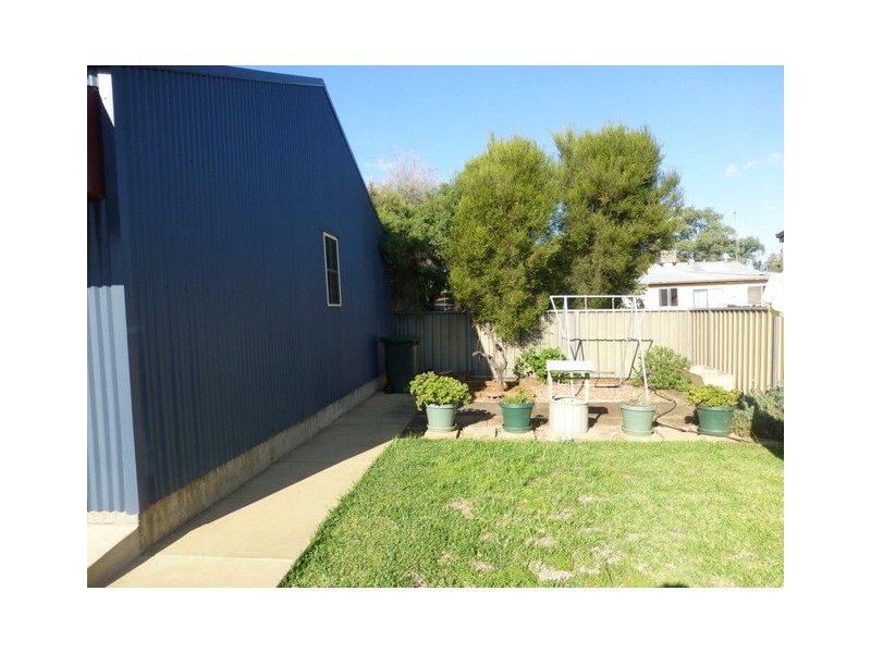 6 Weston Street, Parkes NSW 2870