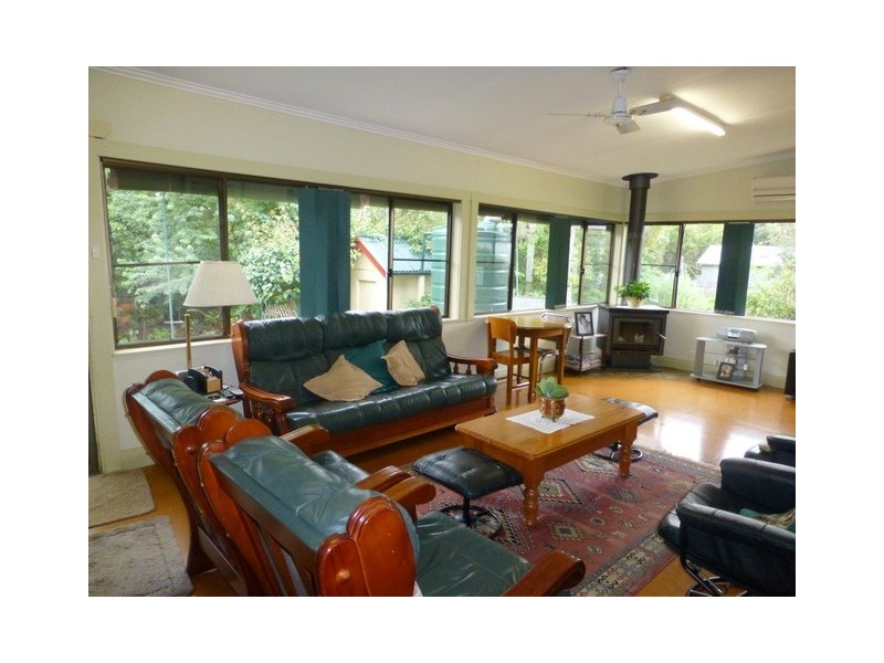 90 Euchie Street, Peak Hill NSW 2869