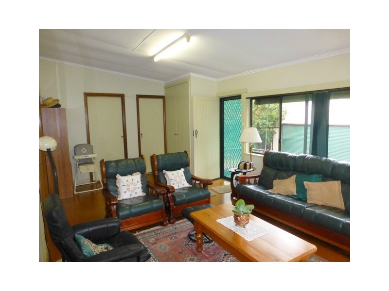 90 Euchie Street, Peak Hill NSW 2869