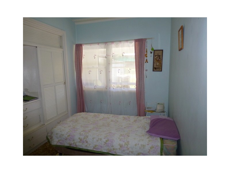 60 Orange Street, Parkes NSW 2870