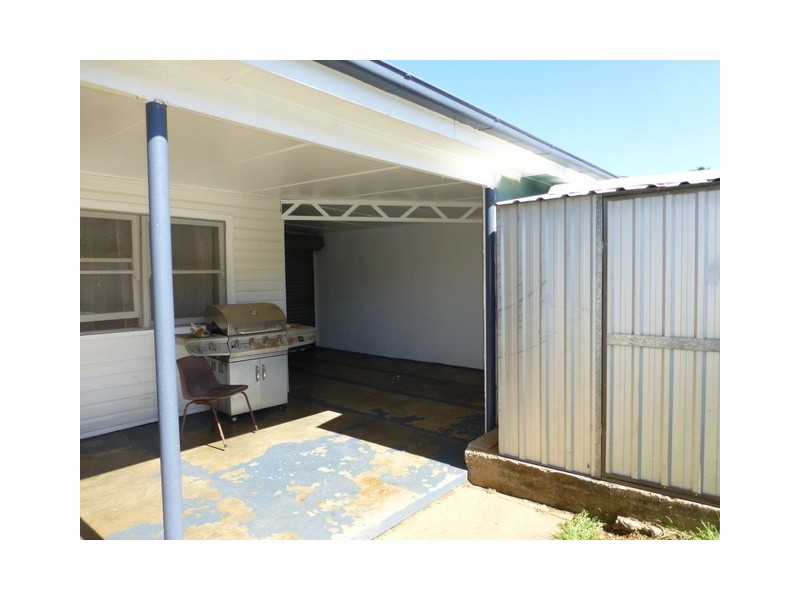 60 Orange Street, Parkes NSW 2870