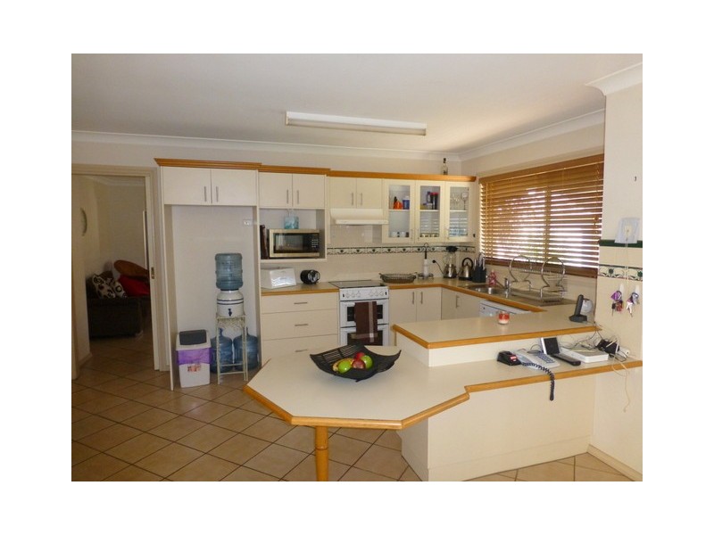 27 Paterson Street, Parkes NSW 2870