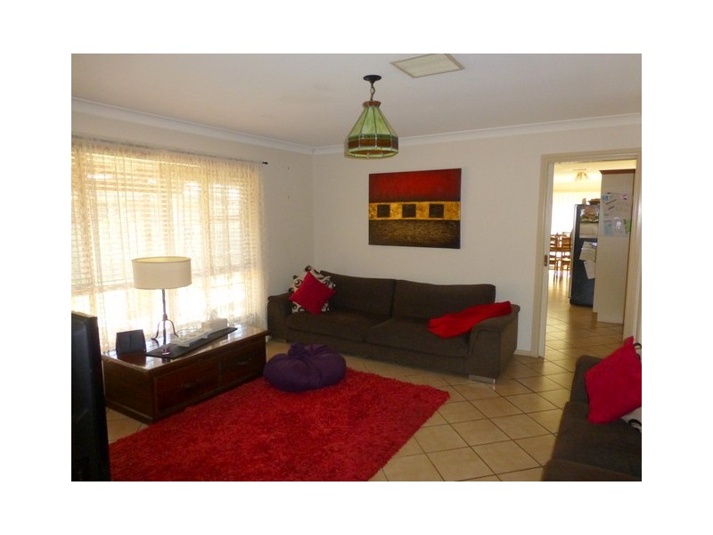 27 Paterson Street, Parkes NSW 2870