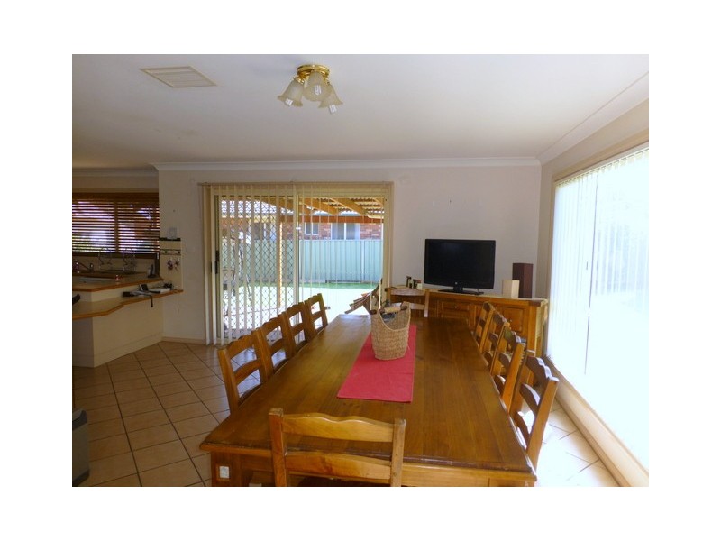 27 Paterson Street, Parkes NSW 2870