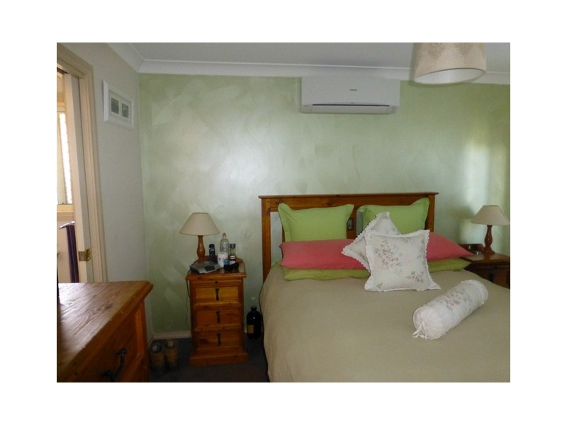 27 Paterson Street, Parkes NSW 2870